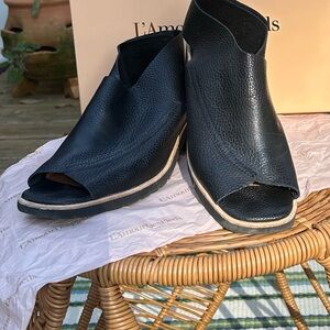 L’Armour Des Peds Black Women's sandals